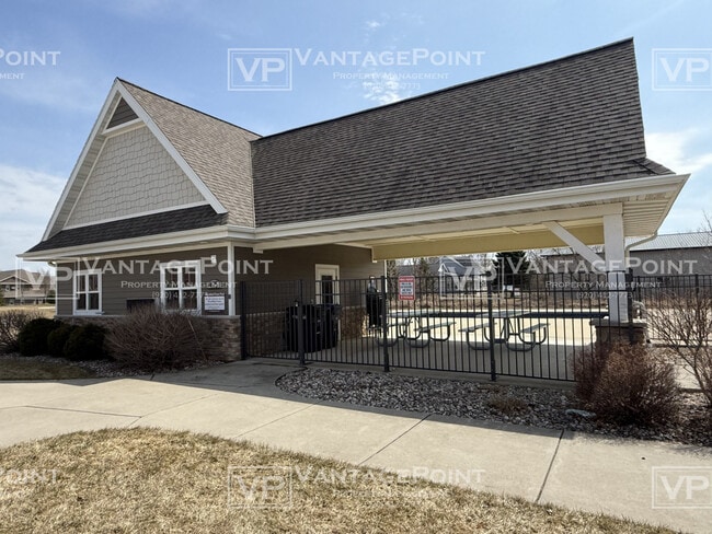 Building Photo - 4866 Prairie School Dr