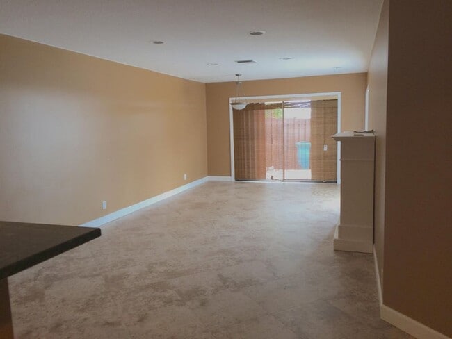 Building Photo - Cedar Wood Villas