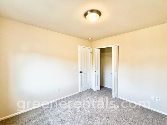 Building Photo - 4BR 2.5BA Home in West Olympia