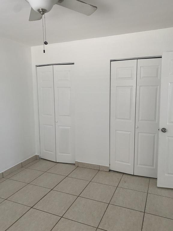 Building Photo - 728 Michigan Ct