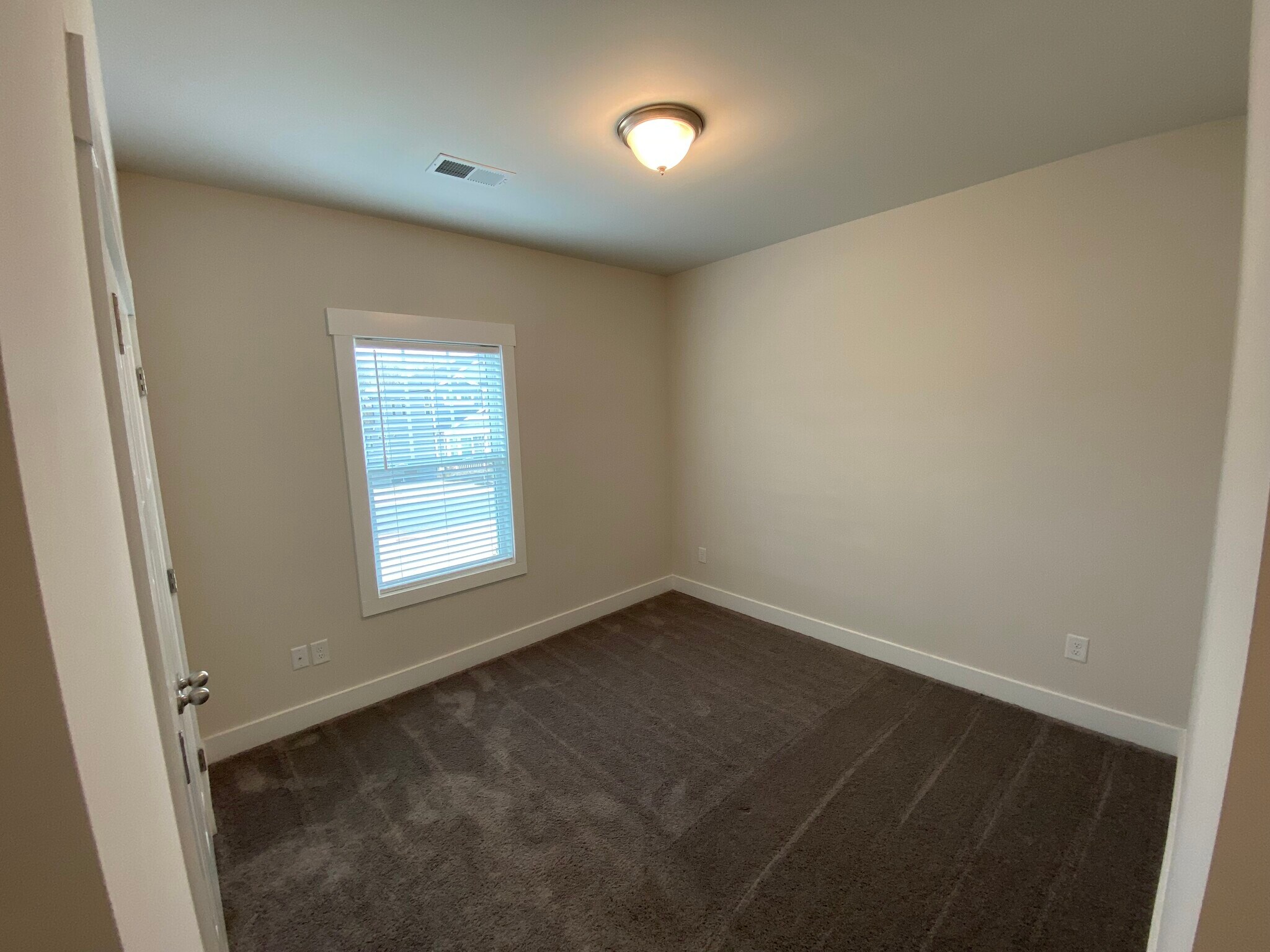 2nd Bedroom - 178 Redcroft Dr