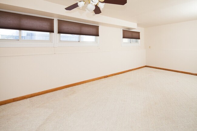 Building Photo - Todd Estates Home near UofD - COMING SOON