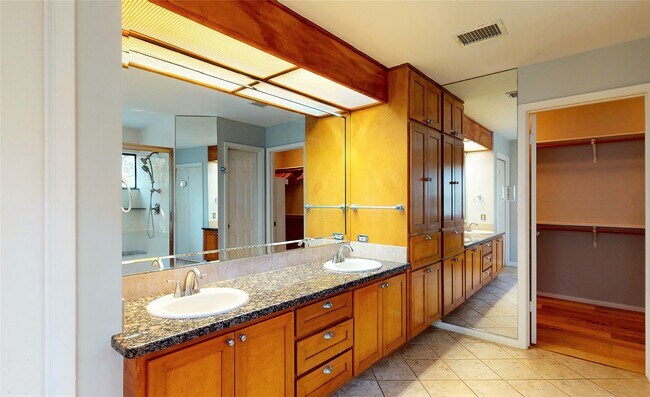 Building Photo - 11 Sand Piper Pl