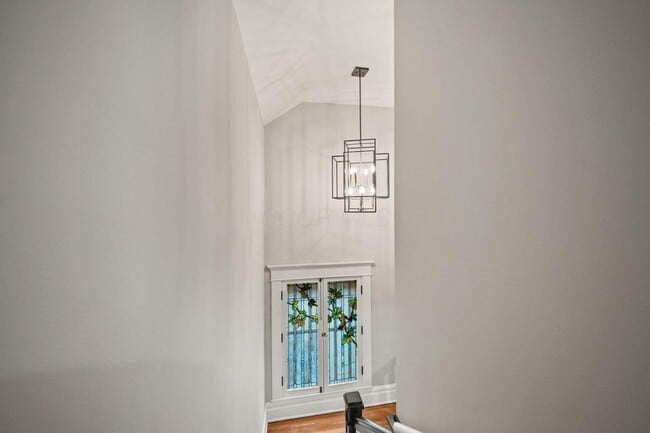 Building Photo - 503 S 3rd St