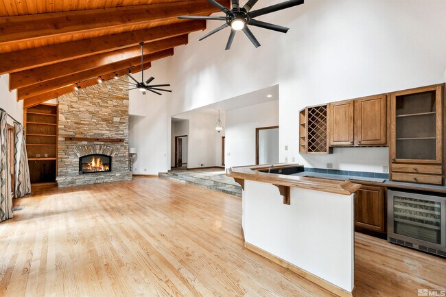Building Photo - 145 Twinberry Cir