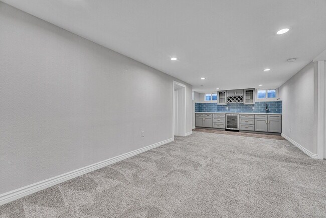 Building Photo - $3,640.95 - $300 OFF First Month's Rent - 4 Bedroom, 3 Bath, Single Family Home in Denver with Fi...