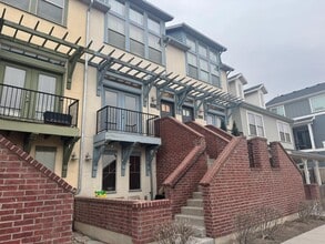 Building Photo - 855 Pantani Ct