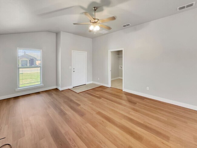 Building Photo - Fabulous 3/2/2 home in Bell Farms - Cooper...