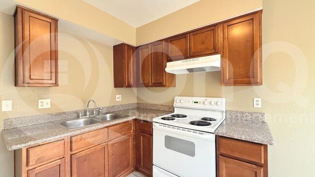 Building Photo - 6742 W Palmaire Ave
