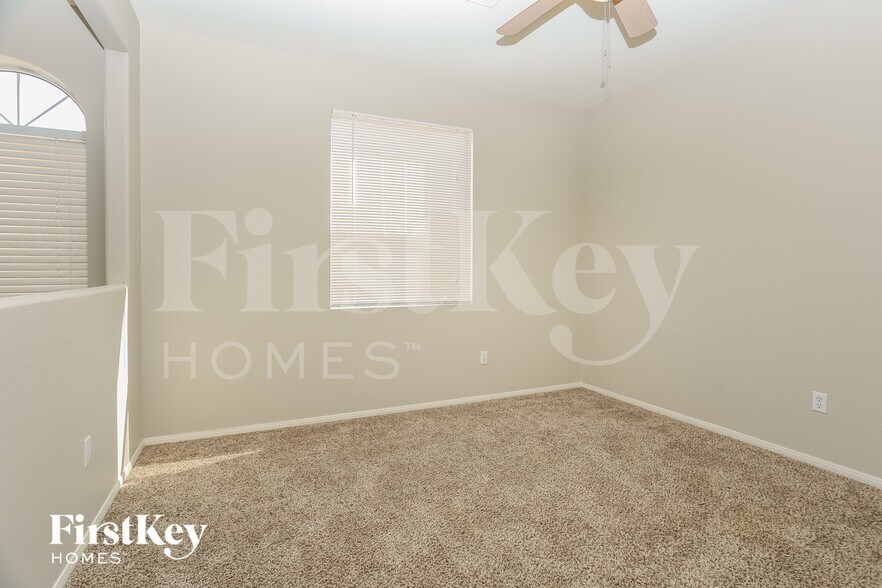 Building Photo - 8049 Rock Port Cir