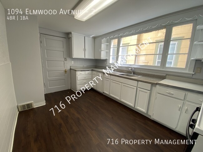 Building Photo - Spacious 4 bedroom right in Elmwood Village!