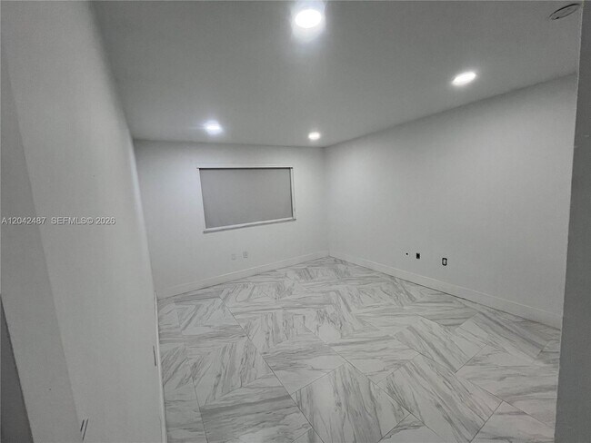 Building Photo - 15560 SW 80th St