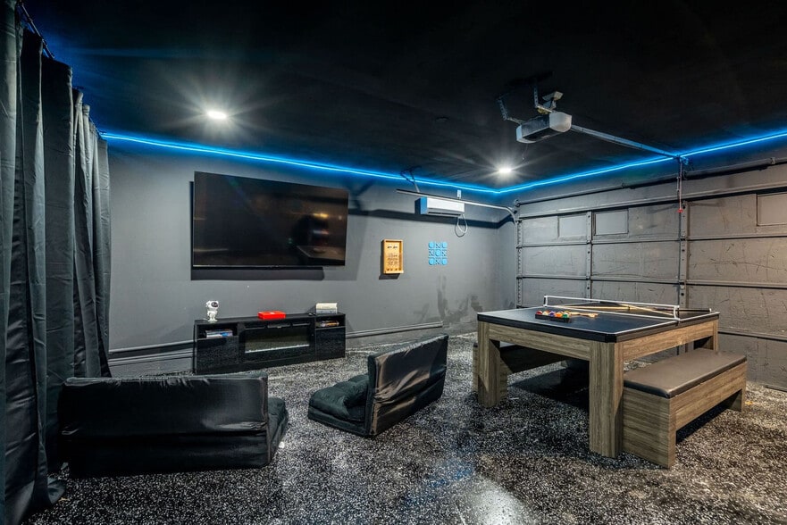 Building Photo - 6509 Lakeshore Ct