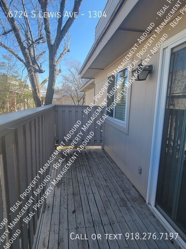 Building Photo - 6724 S Lewis Ave