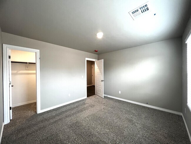 Building Photo - 2717 Dennis Drive