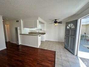 Building Photo - Nice 2 Bed 2 Bath Condo for lease with Par...
