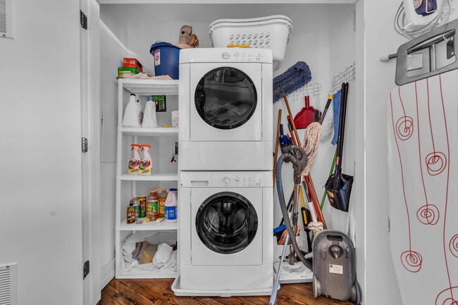 Building Photo - 511 Cookman Ave