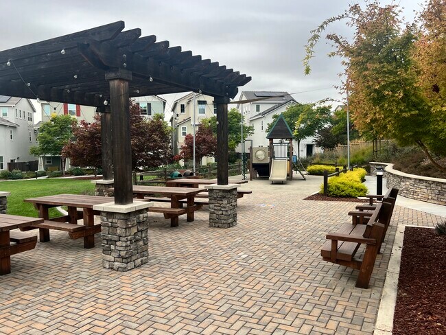 Building Photo - 24157 Amaranth Loop