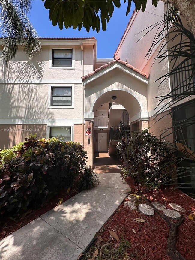Primary Photo - 10141 W Sunrise Blvd