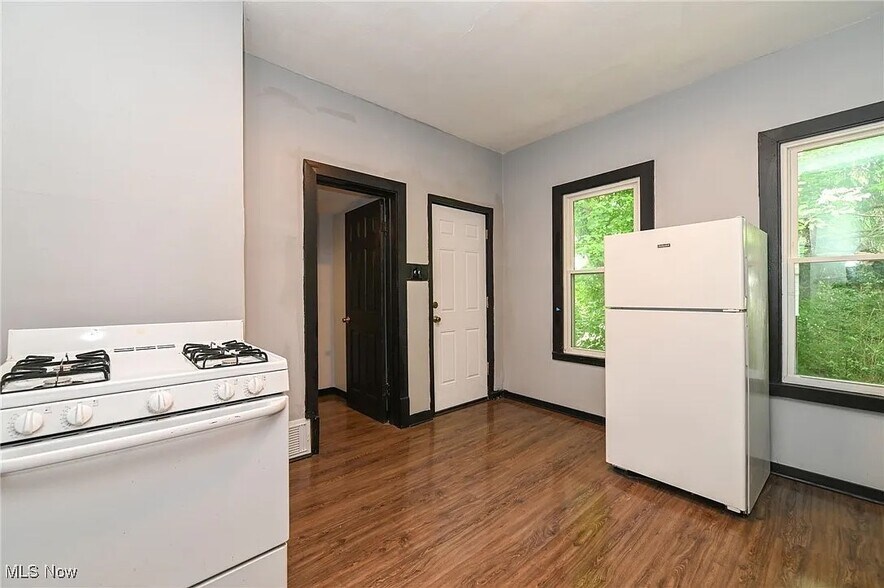 Back unit - 3620 E 63rd St