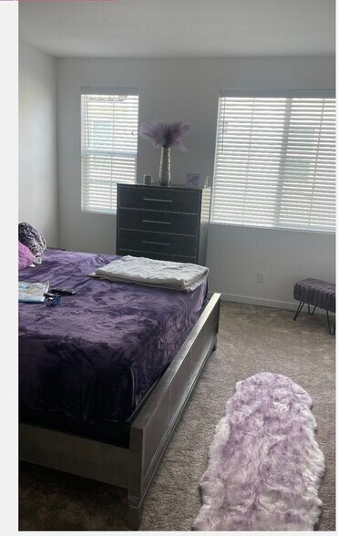 Building Photo - 5301 E Commerce Way