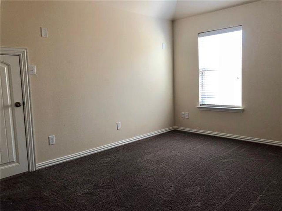 Building Photo - 10695 Villanova Dr