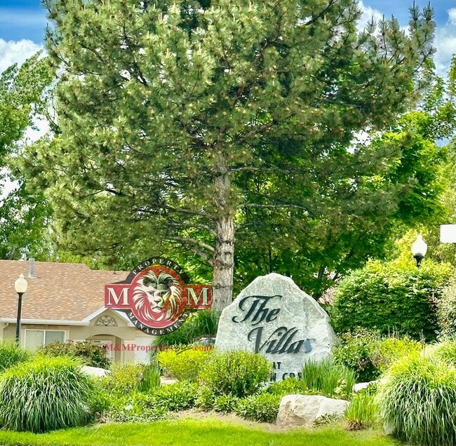 Building Photo - Great 2 Bd 2.5 Bath Townhome in Sandy