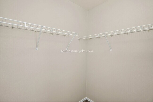 Building Photo - 1509 SW 175th Ave