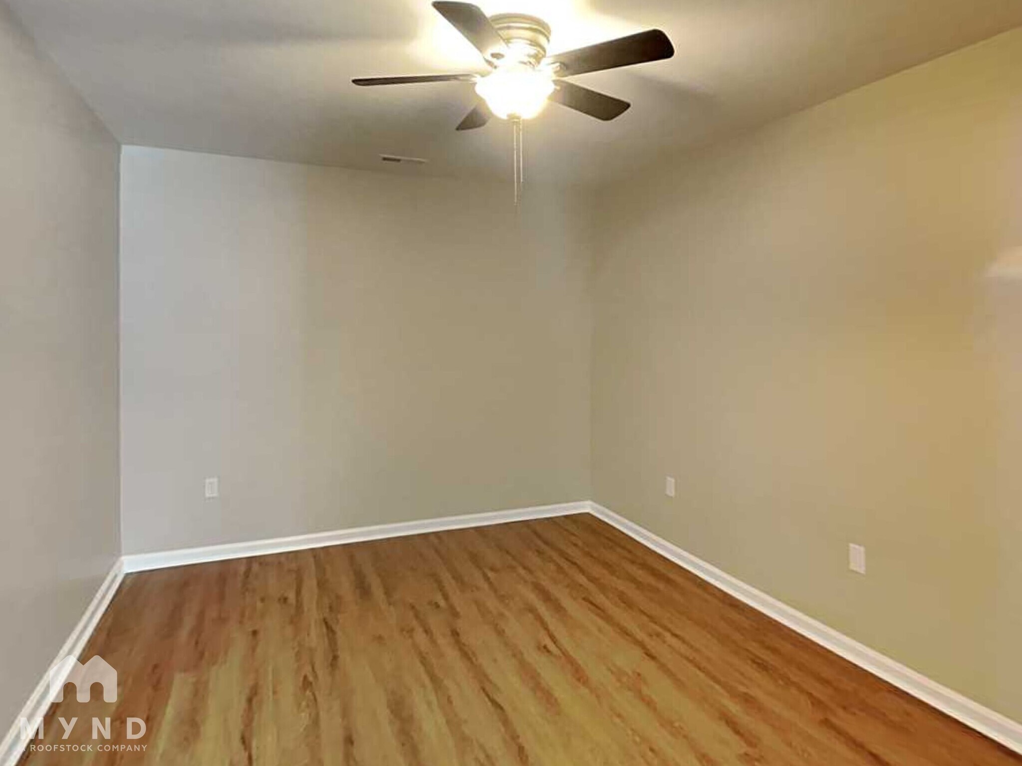 Building Photo - 103 Adlett Ln