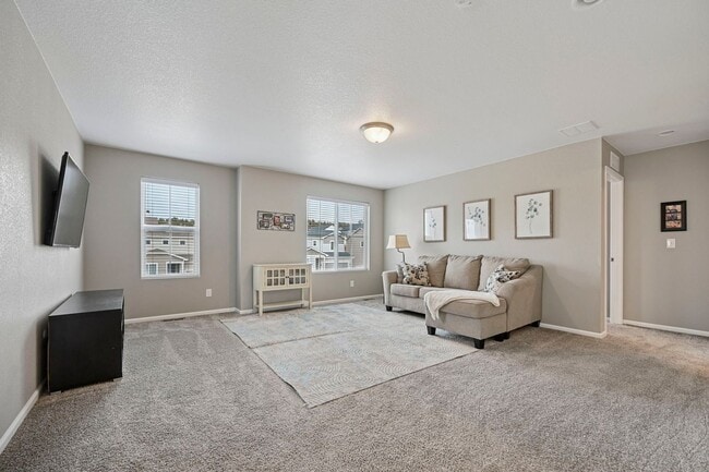 Building Photo - Stunning 5 Bed / 4 Bath Bradley Ranch Home with Finished Basement & Multiple Spacious Entertainin...