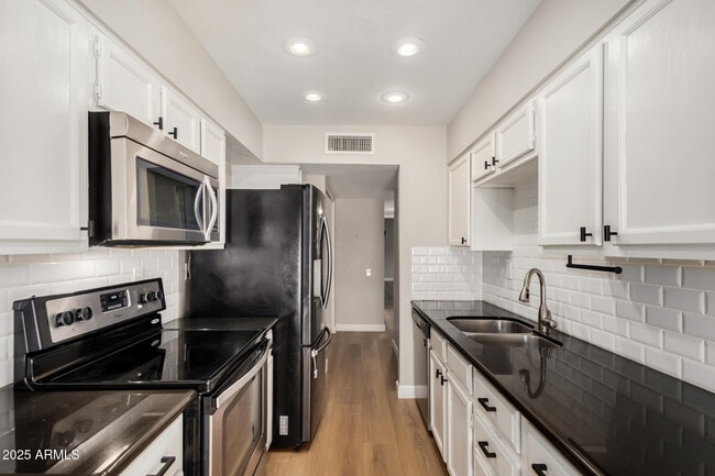 Building Photo - 5631 S Bounty Ct