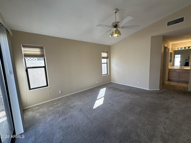 Building Photo - 14462 N Sherwood Dr