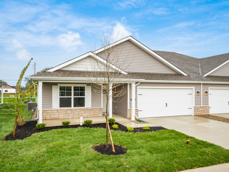 Building Photo - 426 Emily Dr