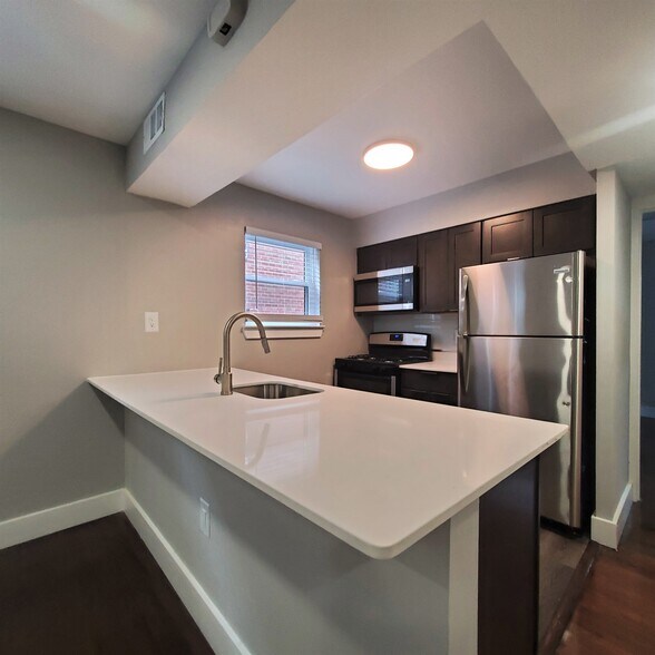 Fox Chase Gardens 8049 Pine Rd Philadelphia PA 19111 Apartment Finder