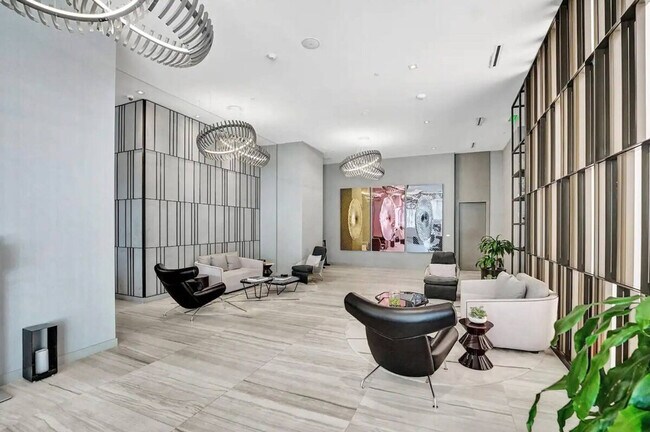 Building Photo - 4010 S Ocean Dr