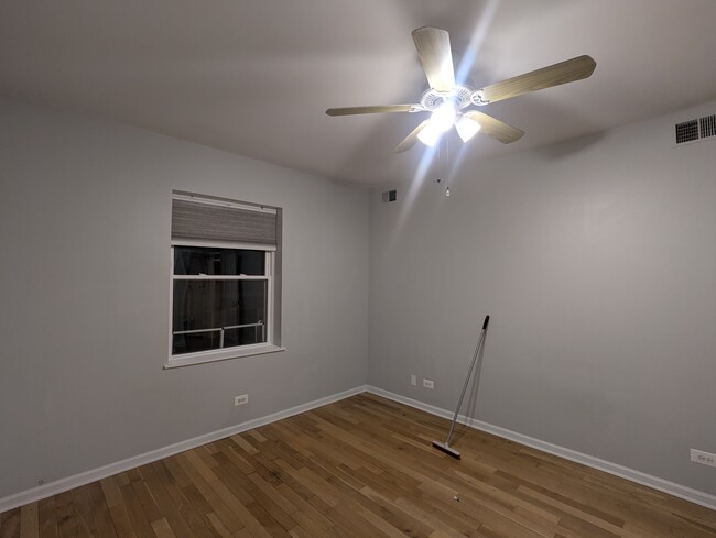 Main Bedroom - 4750 N Washtenaw Ave