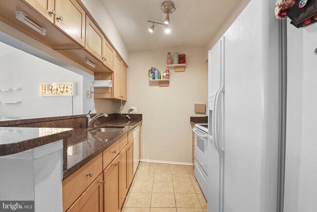 Building Photo - 3313 Wyndham Cir