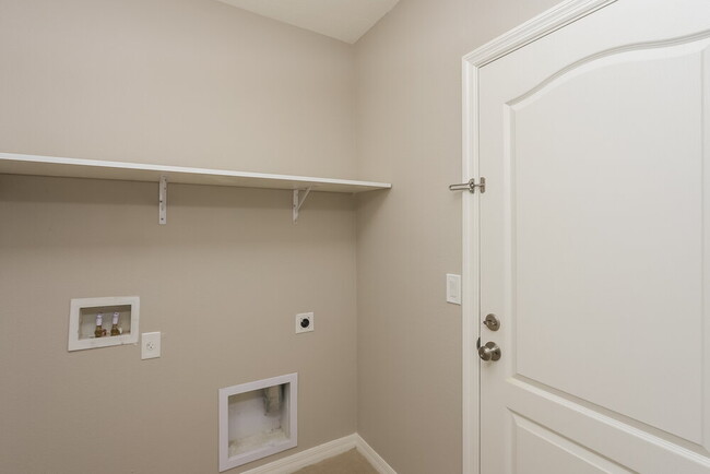 Building Photo - 3340 Tawny Grove Pl