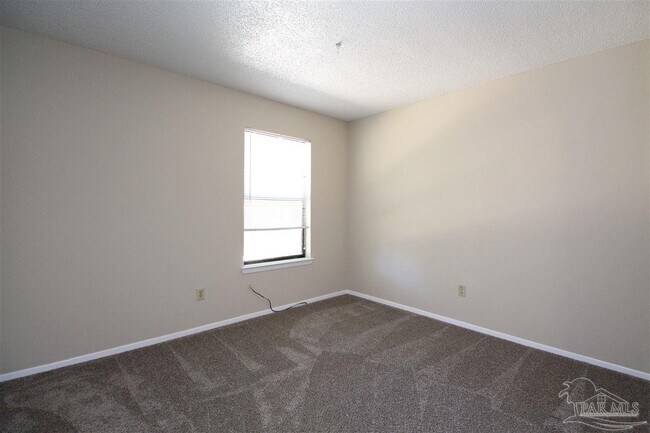 Building Photo - 6801 Tiki Ln