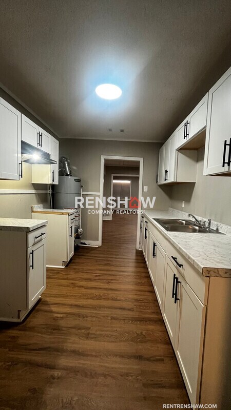 Building Photo - 4092 Orleans Rd