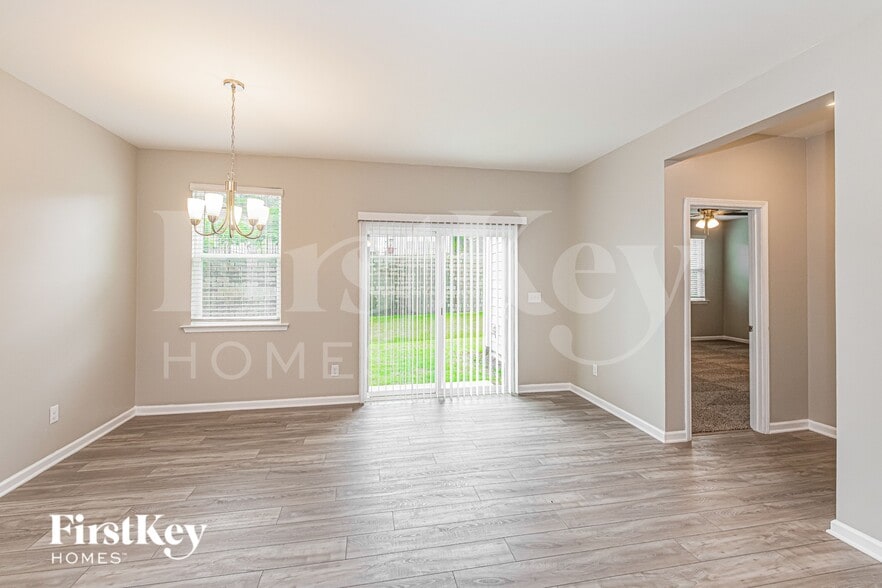 Building Photo - 1508 Underbrush Dr