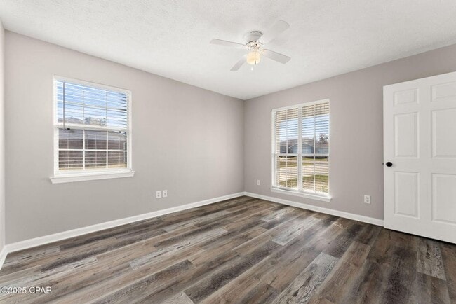 Building Photo - Beautiful Home w/ Modern Upgrades on Half an Acre – Ideal for Long-Term Rental!