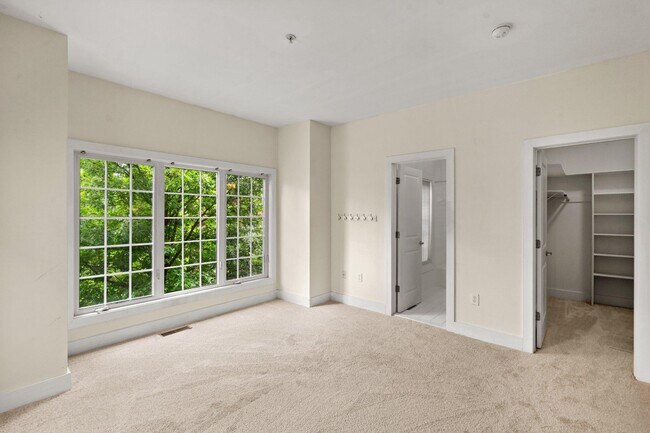 Building Photo - 9625 Milestone Way