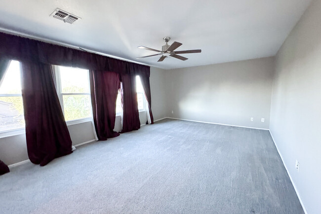 Building Photo - 4Bed/2.5Bath House in Cave Creek! $399 MOV...