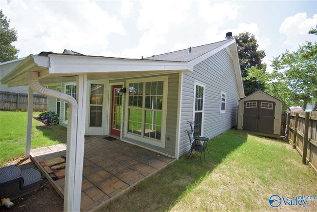 Building Photo - 252 Mountain Creek Dr
