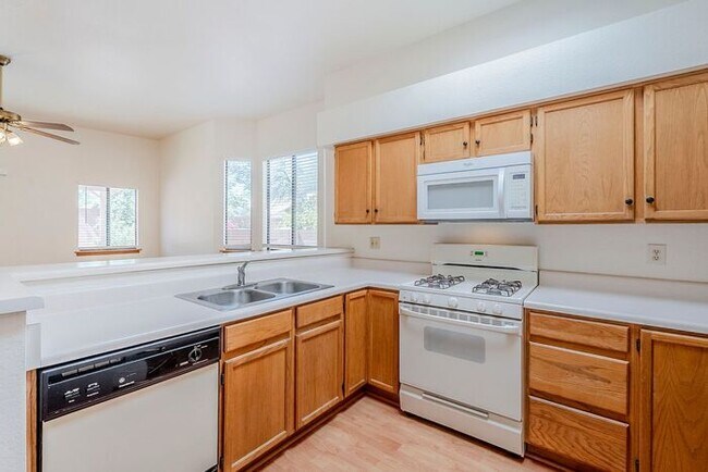 Building Photo - Pending/ Rented - Charming 3-bedroom, 2-ba...