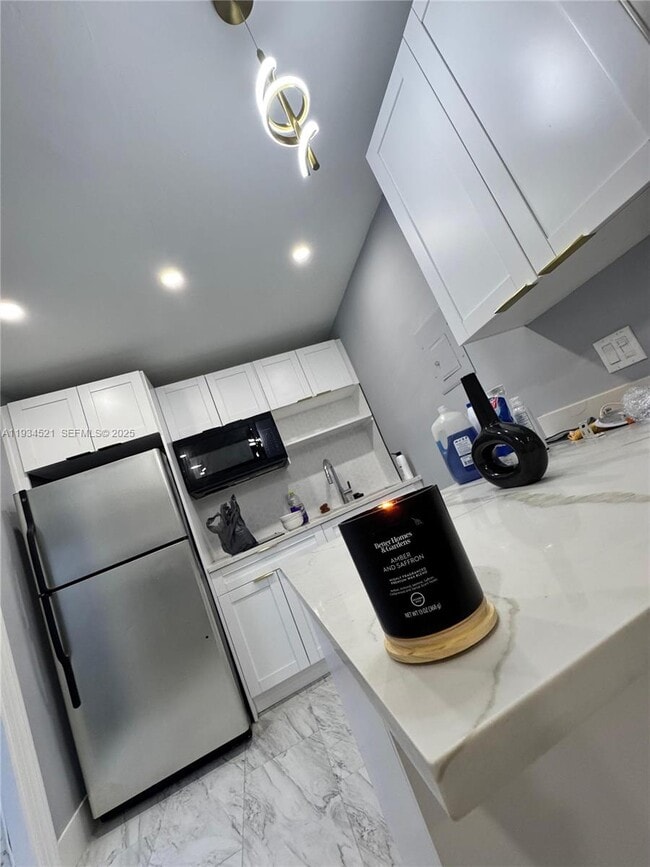 Building Photo - 1904 SW 28th St