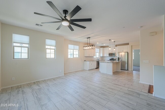 Building Photo - 1665 E Dogwood Ln