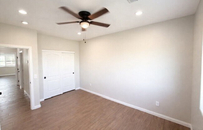 Building Photo - Executive Retreat in Brawley: Spacious 5-Bedroom Home Ideal for Corporate Stays or Refined Family...