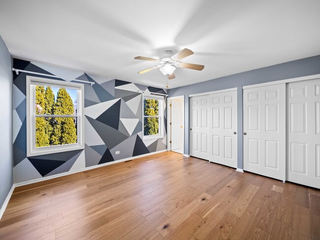 Building Photo - 97 E Harbor Dr